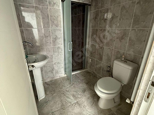 ÖZGÜRDEN BAĞLARBAŞI CADDE ÜZERİNDE YAPILI 3+1 SATILIK DAİRE - Görsel 19