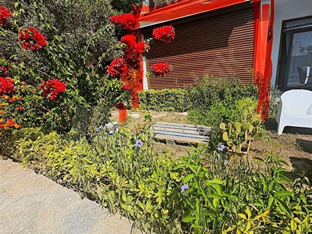 KIYIKIŞLACIK ZEYTİNLİKUYU İASSOS BEACH CLUB TATİL SİTESİNDE