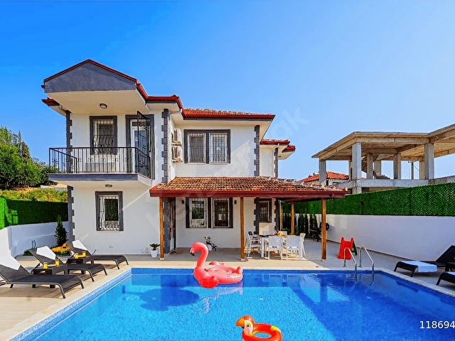 Fethiye Döğer mah Satılık 3+1 ebeveyn banyolu Villa - Görsel 3