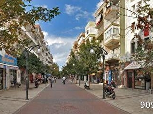 Merkezi Konumda Yüksek Kira Getirili 203 m² Dükkan