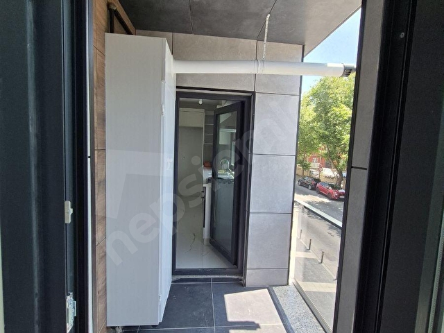 Marmaray İstasyonuna Yakın İşyerine Kiralık 1. Kat Cadde Üstü - Görsel 9