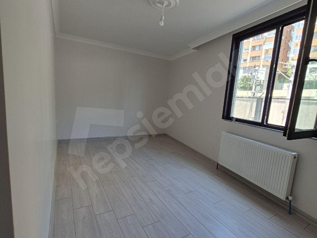 Marmaray İstasyonuna Yakın İşyerine Kiralık 1. Kat Cadde Üstü - Görsel 20