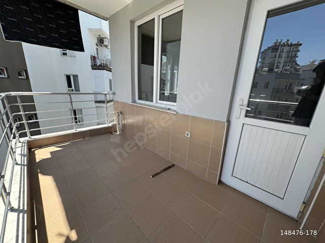 EMİNEVİME UYGUN GENİŞ KULLANIŞLI DOĞALGAZLI 3+1 ARAKAT DAİRE - Görsel 24