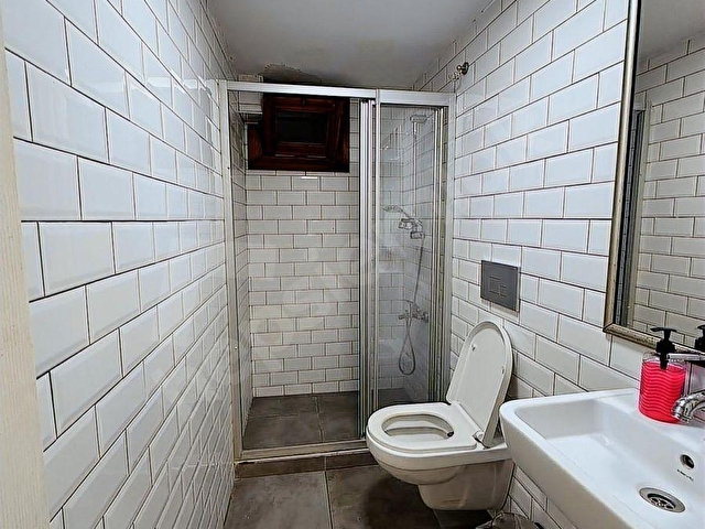 BEŞİKTAŞ ÇARŞIDA 5 ODALI KİRALIK OTEL İŞLETMESİ- RUHSATLI-EŞYALI - Görsel 21