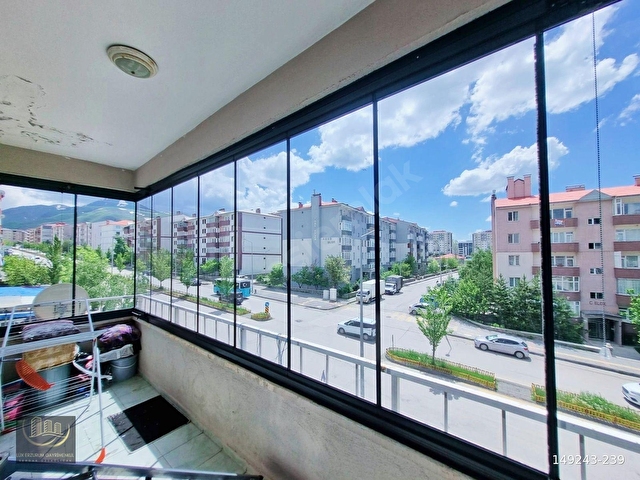 LÜX ERZURUMDAN YILDIZKENTTE MERKEZİ KONUMDA 3+1 ARAKAT DAİRE - Görsel 25