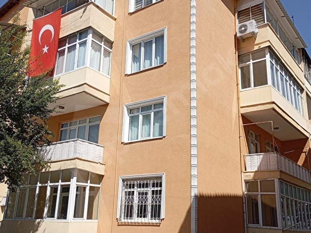 ELİT EMLAKTAN CEMAL CAYMAZDA KİRALIK 2+1 GENİŞ DAİRE