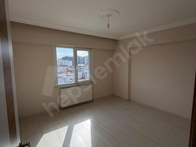 PENDİK SÜLÜNTEPEDE BUTİK SİTE İÇİNDE KİRALIK 2+1 DAİRE