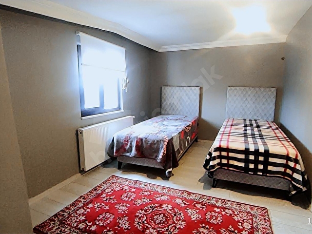 ÖMÜREVLERİ TRAMVAY DURAĞINDA, EŞYALI, GENİŞ KİRALIK 2+1 DAİRE - Görsel 16