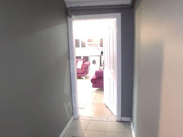 ÖMÜREVLERİ TRAMVAY DURAĞINDA, EŞYALI, GENİŞ KİRALIK 2+1 DAİRE - Görsel 30