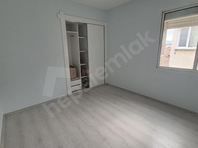Üçyol beton yolda satılık 2+1 köşe daire - Görsel 24