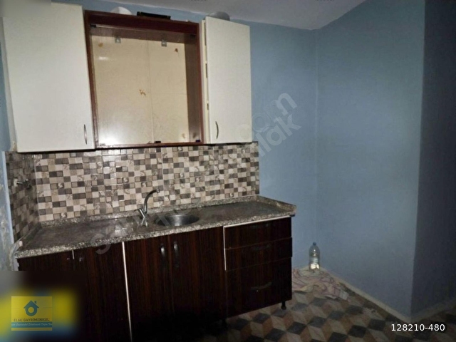 MESUDİYEDE BEŞYOLIŞIKLARINA YAKIN 2+2DAİRE TEKDAİRE FİTATINA İKİ DAİRE KAPILARI AYRI TERASLI - Görsel 17