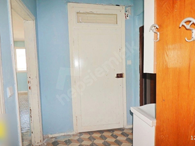 MESUDİYEDE BEŞYOLIŞIKLARINA YAKIN 2+2DAİRE TEKDAİRE FİTATINA İKİ DAİRE KAPILARI AYRI TERASLI - Görsel 9