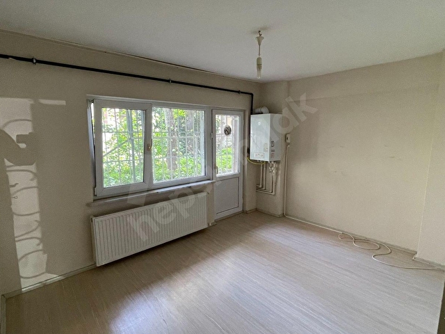 Maçka Valideçeşme de Kiralık 1+1 Giriş Kat Ofise Uygun Daire - Görsel 12