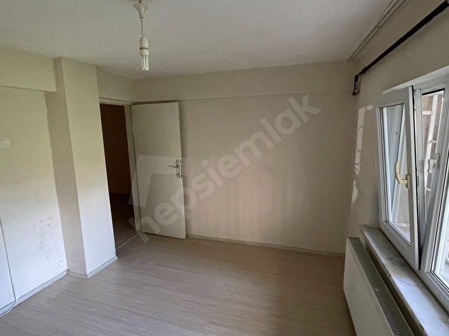 Maçka Valideçeşme de Kiralık 1+1 Giriş Kat Ofise Uygun Daire - Görsel 14