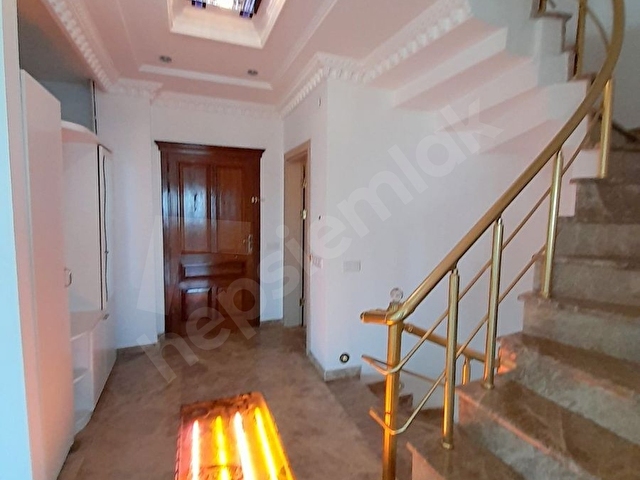 DENİZ MANZARALI YÜZME HAVUZLU VE GÜVENLİKLİ SİTEDE LÜX VİLLA - Görsel 28