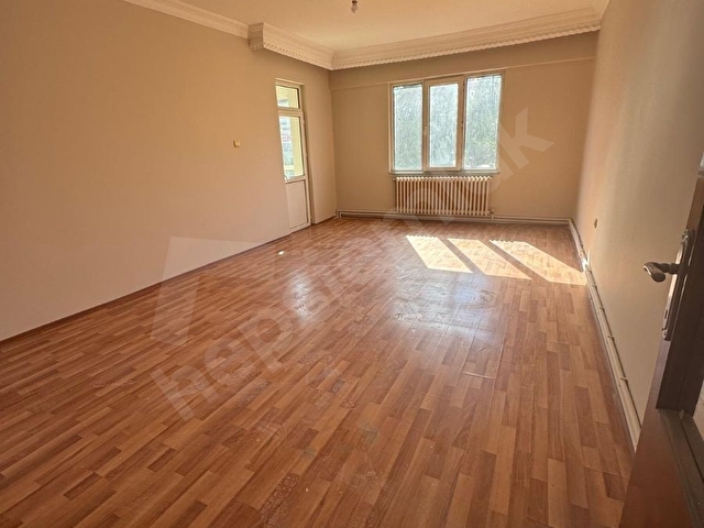 BEYLİKDÜZÜ METROBÜS YANI,AİLE APARTMANINDA 3+1 BOŞ BÜYÜK DAİRE - Görsel 20