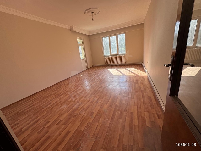 BEYLİKDÜZÜ METROBÜS YANI,AİLE APARTMANINDA 3+1 BOŞ BÜYÜK DAİRE - Görsel 19