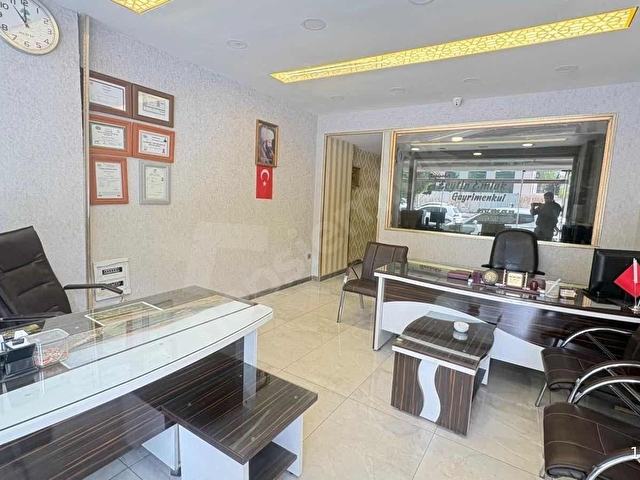 MÜCAHİTLERDE SANKO HASTANESİ KARŞISINDA SATILIK 2 KATLI DÜKKAN - Görsel 3