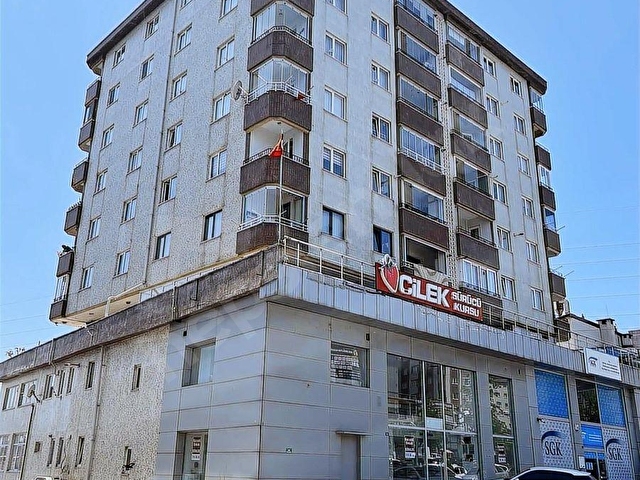 KDZ EREĞLİNİN TAM MERKEZİNDE SATILIK ASANSÖRLÜ ARAKAT 2+1 DAİRE - Görsel 5