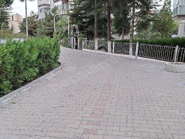 CANDAN BATIKENT GAMA SİTESİNDE ARA KATTA FERAH BAKIMLI DAİRE - Görsel 29