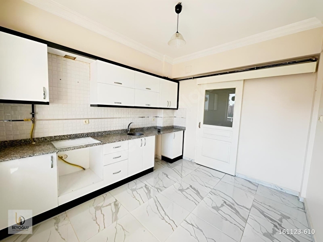 TEM MARKET ÇEVRESİNDE SOSYAL ALANLARIN İÇİNDE SATILIK 2+1 DAİRE - Görsel 3