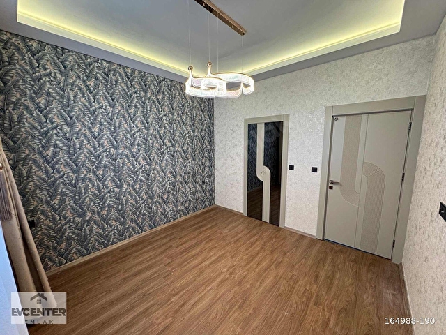 !KARATAŞ MERKEZDE ULTRA LÜKS 2,5+1 SATILIK SON DAİRELERİMİZ! - Görsel 18