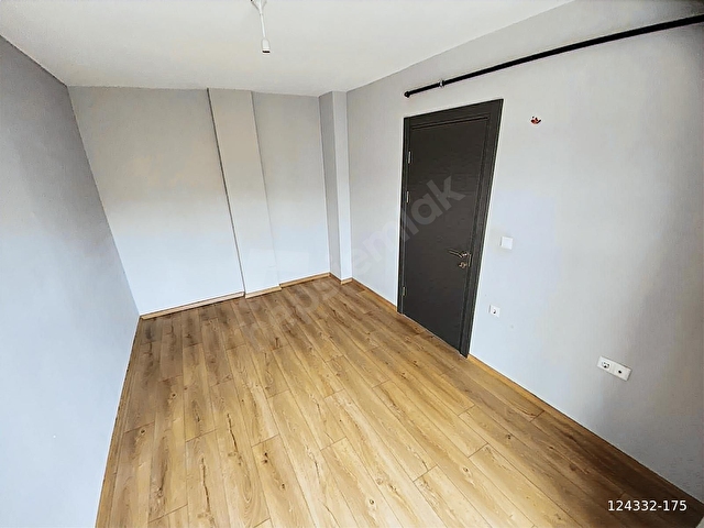 UZMANDAN SAHİLE 5 DAKİKA TRAMVAY ALTINDA KİRALIK 1+1 DAİRE - Görsel 13