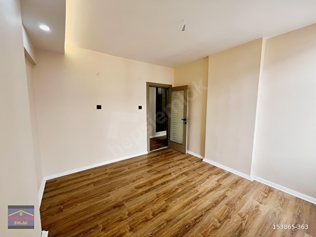 TOROS MAHALLESİNDE ÇETİNKAYA CİV. İÇİ YAPILI 3+1 SATILIK DAİRE - Görsel 18