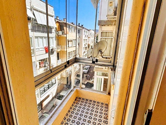 GÜZELYALIDA ARAKAT FULL YAPILI SATILIK DAİRE - Görsel 16