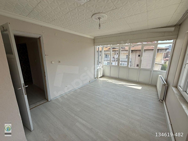 TOPRAKLIKDA ACİL  SATILIK 2+1 BALKONLU DAİRE - Görsel 7