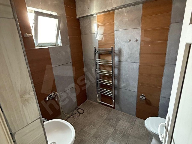 TOPRAKLIKDA ACİL  SATILIK 2+1 BALKONLU DAİRE - Görsel 11