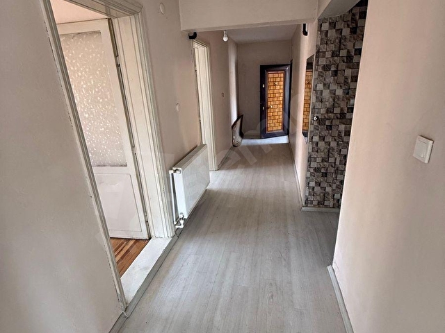 TOPRAKLIKDA ACİL  SATILIK 2+1 BALKONLU DAİRE - Görsel 14
