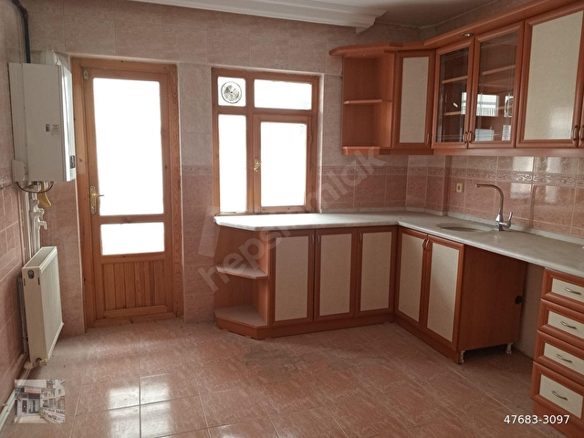 ORTATEPE CAD 3+1 BAGIMSIZ 130MT GENİŞLİKTE DAİRE - Görsel 8