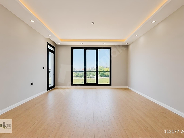 BEYLİKDÜZÜ MERKEZDE KISA KATLI DENİZ MANZARALI DUBLEKS DAİRE - Görsel 29