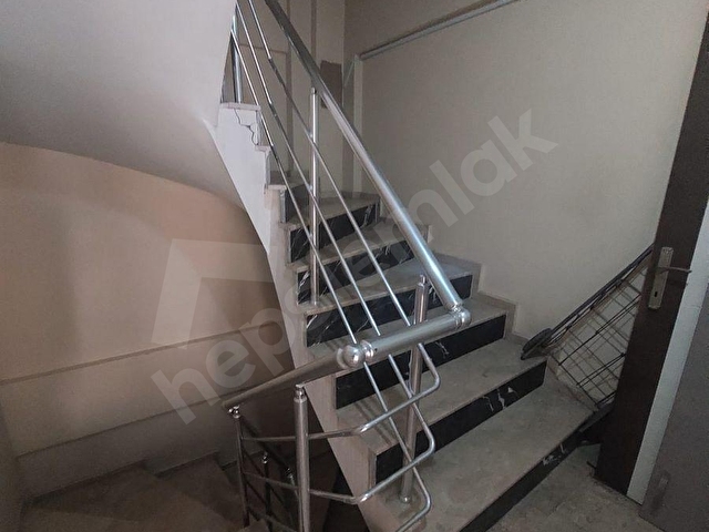 ŞİRİNYER LALELİ MH.DE 2+1, ARAKAT, 12 YILLIK, GENİŞ BALKON TERAS - Görsel 20