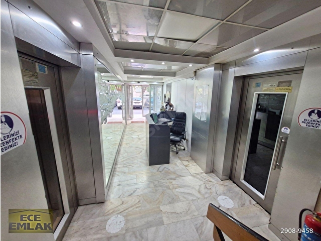 Kozyatağı Kiralık Ofis Bayar Cad. Metro 5dk İş Merkezinde