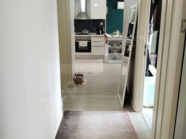 YÜKSEK KAT ŞEHİR MANZARALI HAVUZLU OTOPARKLI GÜVNLK.Lİ 2+1 DAİR - Görsel 13