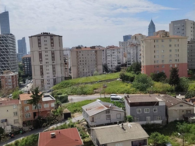 YÜKSEK KAT ŞEHİR MANZARALI HAVUZLU OTOPARKLI GÜVNLK.Lİ 2+1 DAİR - Görsel 27