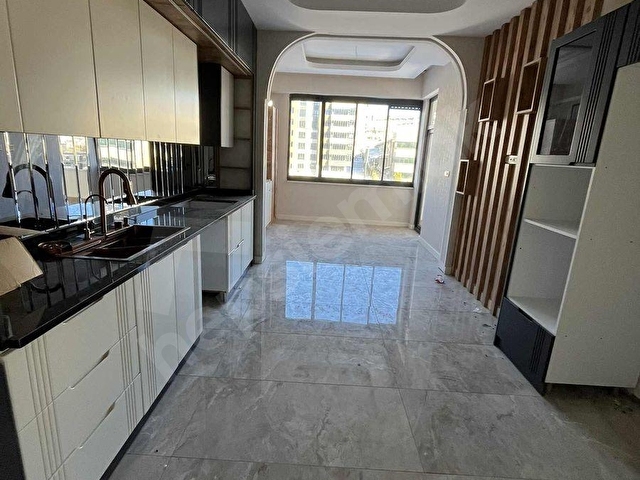FISTIKLIK MAHALLESİNDE SATLIK 3,5+1 ULTRA LÜKS DAİRE