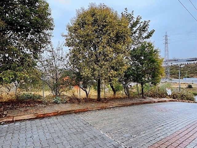 SANCAKTEPE MERKEZİ KONUT+TİCARİ SATILIK ARAC TAKASI UYGUN - Görsel 2