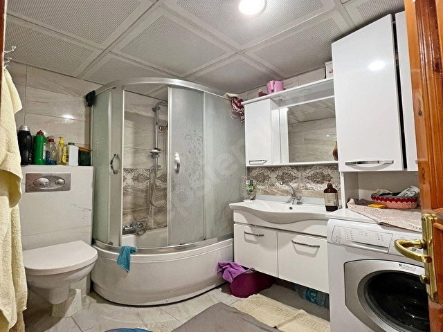 GÜZELYURT MH 3+1 METROBÜSE 3 DK ASANSÖRLÜ 3.KAT 145M2 - Görsel 8