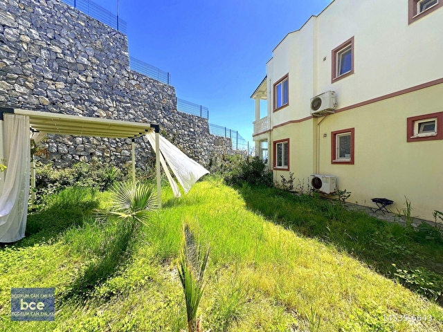 KUMSAL PLAJLARA YAKIN REZİDANS SİTEDE 400m2 BAHÇELİ DAİRE - Görsel 10