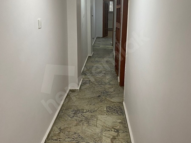 Harbiye cad Hilton otel karşısı yeni bina 2+1 balkon giriş kat 85 m 2 masraf sız daire - Görsel 7