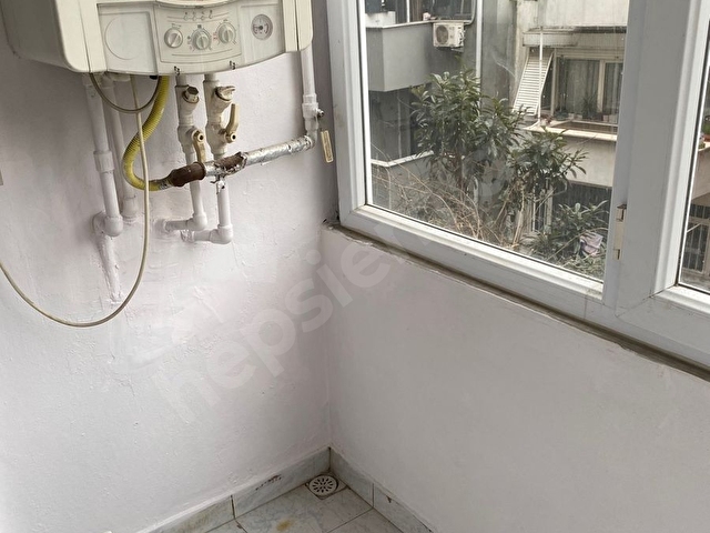 Harbiye cad Hilton otel karşısı yeni bina 2+1 balkon giriş kat 85 m 2 masraf sız daire - Görsel 13