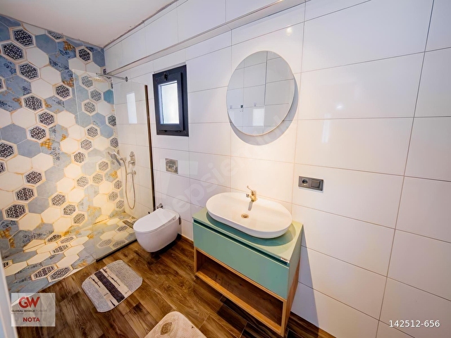 Torbalı Ayrancılarda Havuzlu Müştemilatlı 5+1 Triplex Villa - Görsel 13