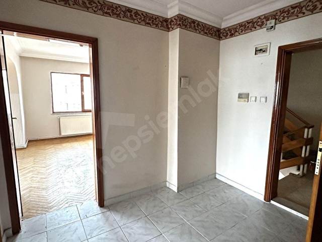 BALIKESİR MERKEZ BAHÇELİEVLER MAHALLESİNDE 3+1 AYRI MUTFAK - Görsel 8