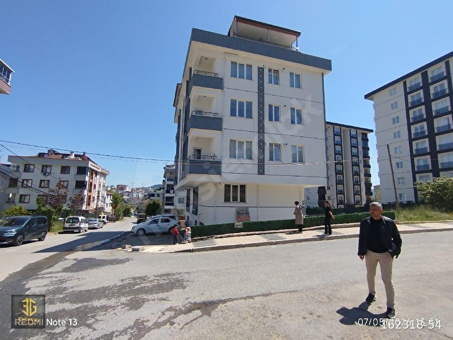 İstanbul Sancaktepe Osmangazi mah satılık 3+1  90 M2 ters dubleks daire