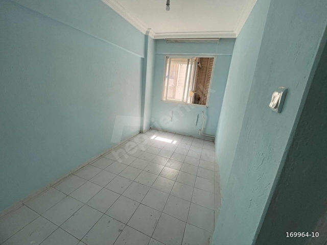 MENEMEN MERKEZDE ARAKAT 3+1 ÇİFT BALKONLU DAİRE - Görsel 4