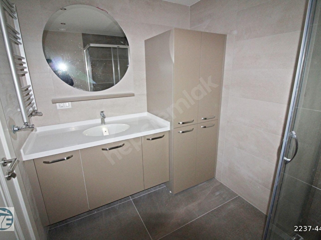 YEŞİLYURT EMLAKTAN YEŞİLYURTTA YENİ KONUMLU 180 m2 ARAKAT DAİRE - Görsel 16