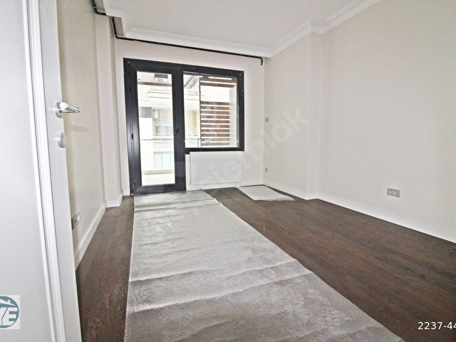 YEŞİLYURT EMLAKTAN YEŞİLYURTTA YENİ KONUMLU 180 m2 ARAKAT DAİRE - Görsel 12